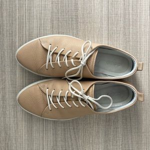 Ecco Gillian Pointed Toe Sneaker 38 7-7.5